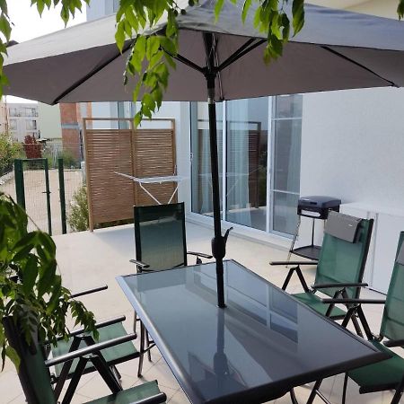 Las Brisas Garden Apartment Burgas Ngoại thất bức ảnh
