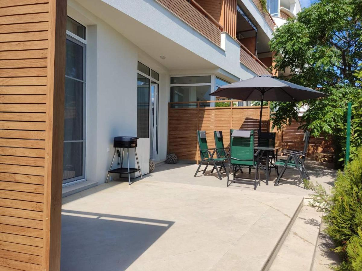 Las Brisas Garden Apartment Burgas Ngoại thất bức ảnh